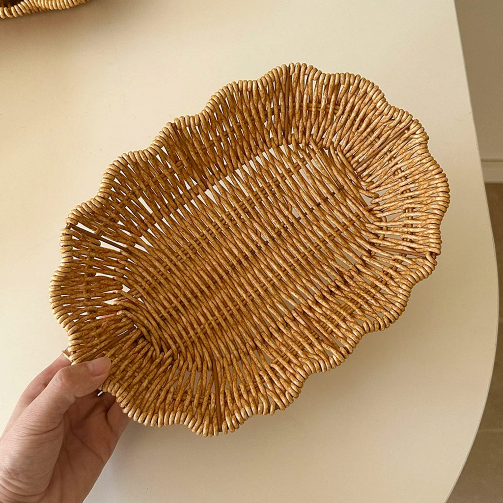 2 PCS Hand-Woven Wicker Bread Basket Scalloped Rattan Tray