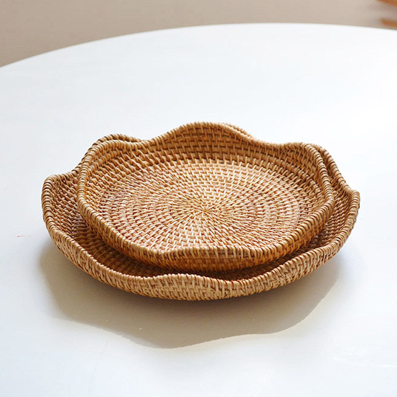 2 PCS Fruit Bowls Scalloped Edge Serving Plates Multi-Purpose Snack Tray