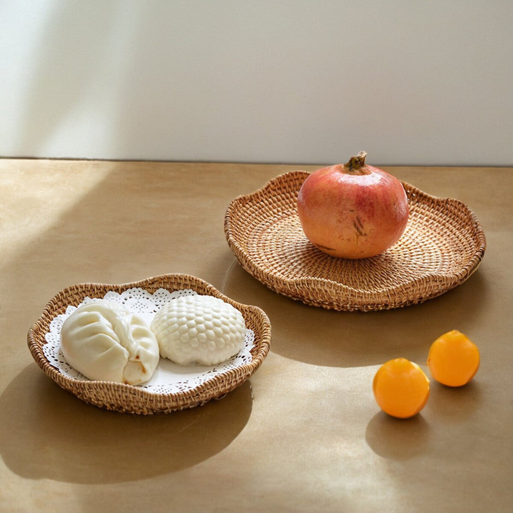 2 PCS Fruit Bowls Scalloped Edge Serving Plates Multi-Purpose Snack Tray