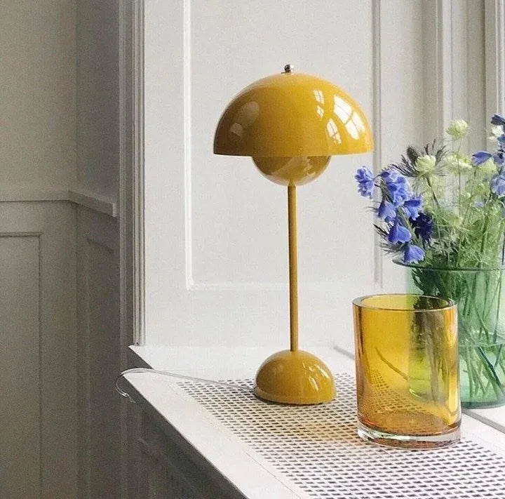 Danish Design Flowerpot Table Lamp Mushroom Metal Desk Lamp