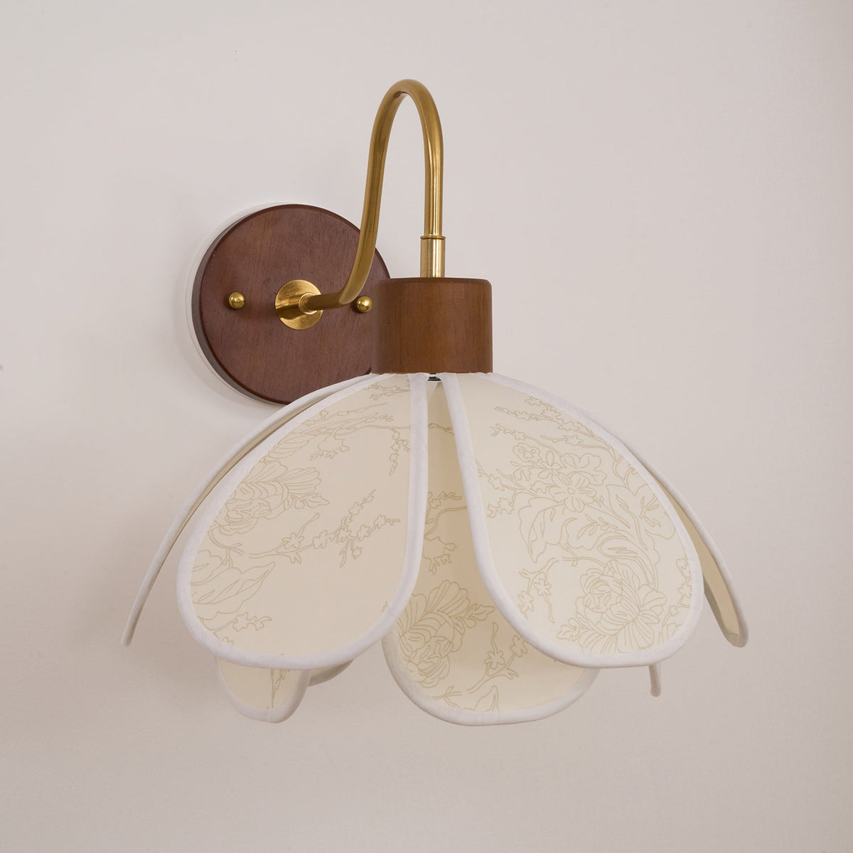 Petal-Inspired Artisan Wall Light Vintage Metal Sconce