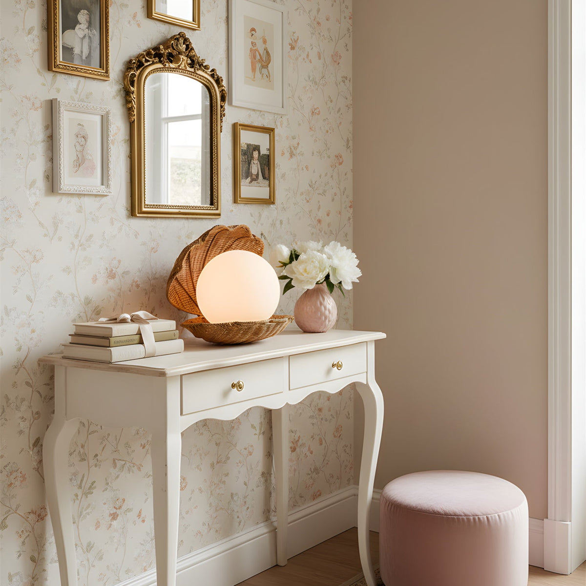 Iris Clam Shell Table Lamp Coastal Seashell Bedside Light